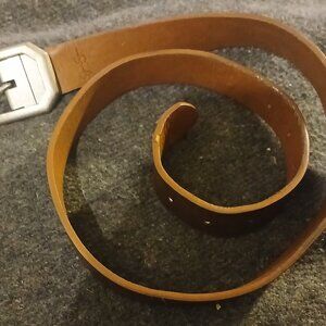 Mens Jessica Simpson  brown belt  it measures 34  " from buckle to farthest hole
